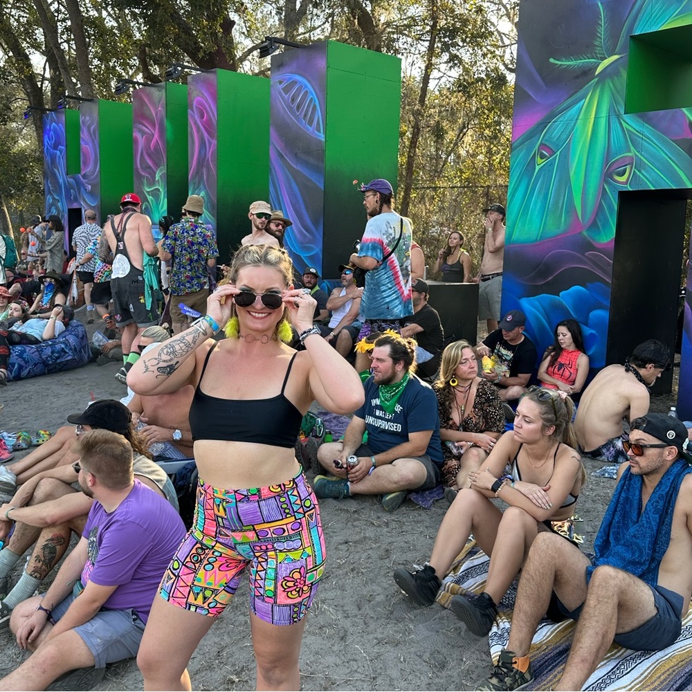 Meet your 90s Festy Besty Posher, Megan